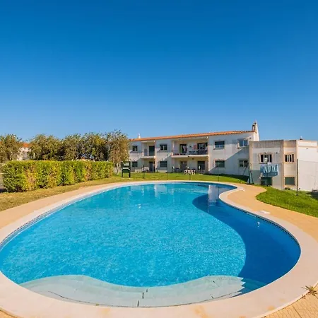 Casa Logan, 2 Bedroom With Terrace & Pool Lejlighed